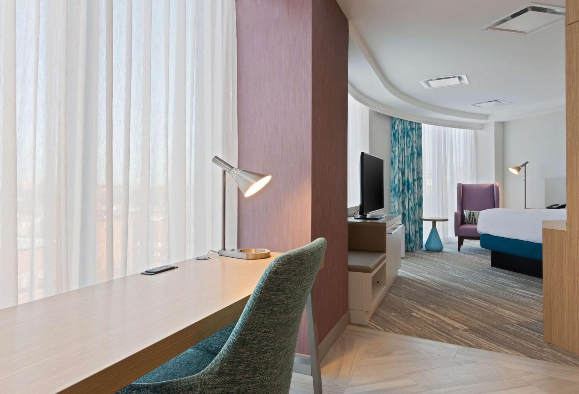 Hilton Garden Inn Boston Brookline, Ma المظهر الخارجي الصورة