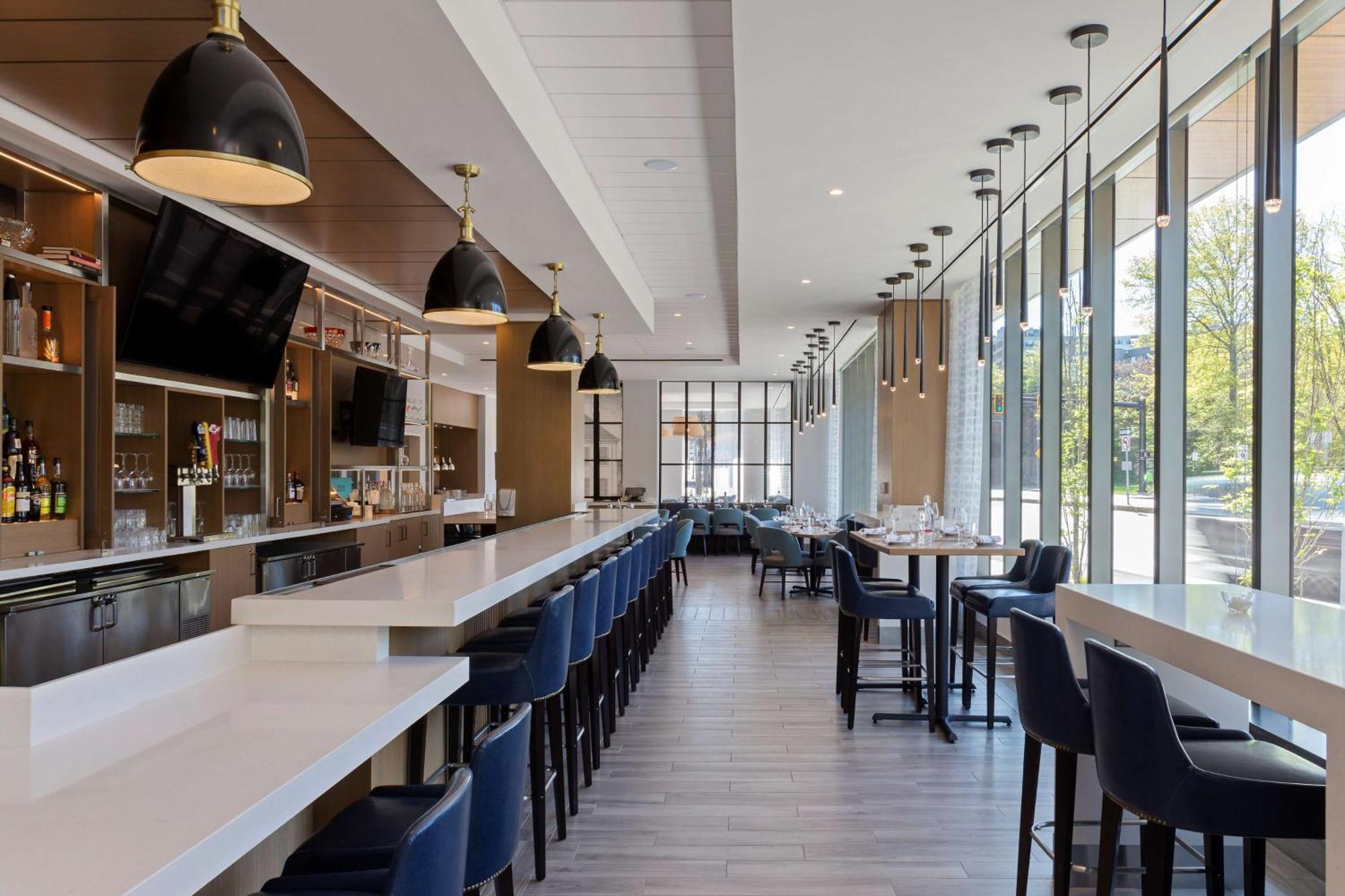 Hilton Garden Inn Boston Brookline, Ma المظهر الخارجي الصورة