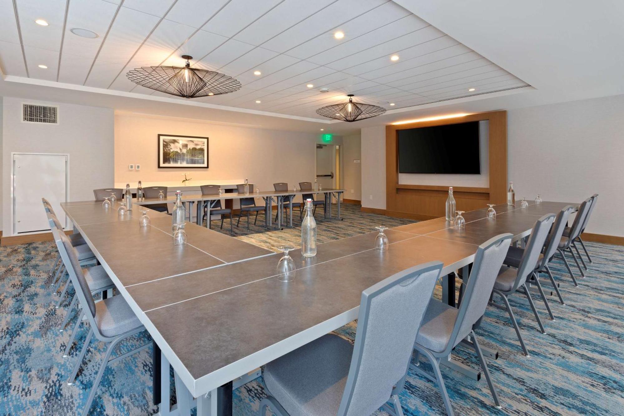 Hilton Garden Inn Boston Brookline, Ma المظهر الخارجي الصورة